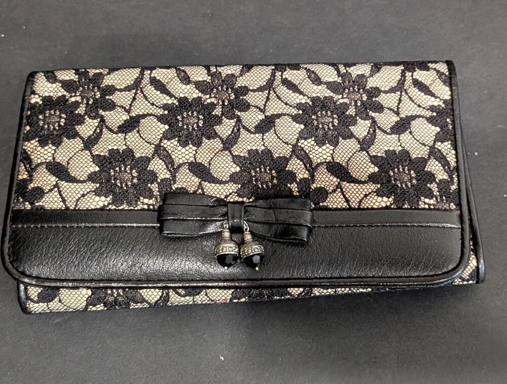 Brighton Black Leather Lace Overlay Wallet Clutch Bow Heart /Missing Strap Chain